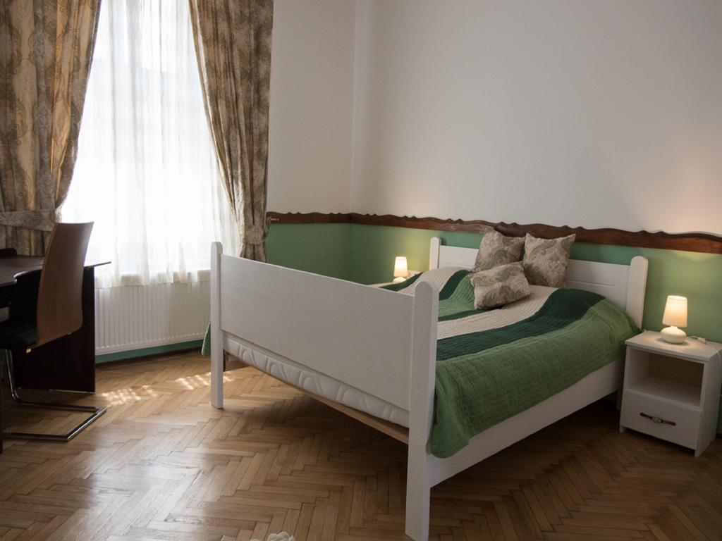 Luxury Central Apartment In 시비우 외부 사진