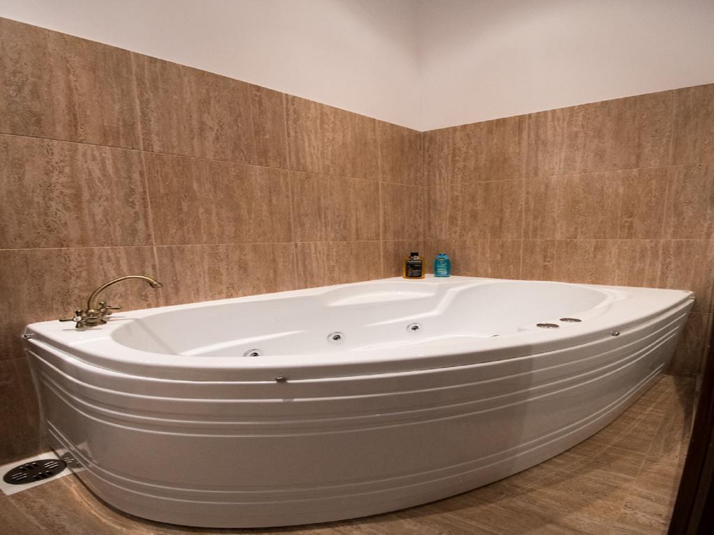 Luxury Central Apartment In 시비우 외부 사진
